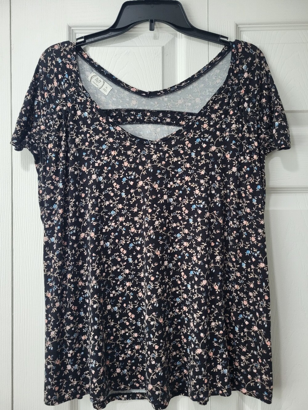 Maurices Black Short-Sleeve Floral Top, Size XL